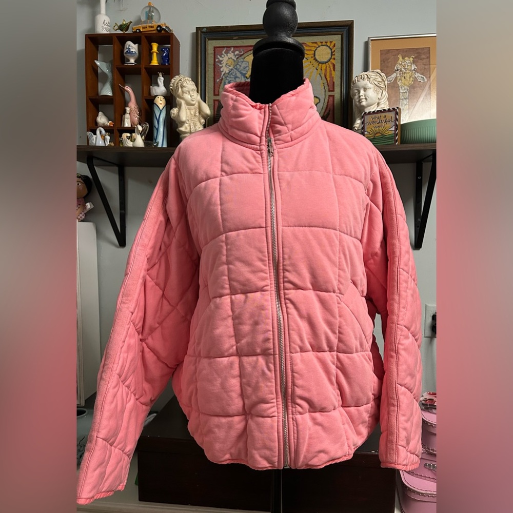 Chic Pink Quilted Bomber Jacket